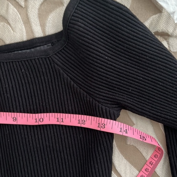 NWOT Endless Rose Cropped sweater size small - Picture 8 of 8